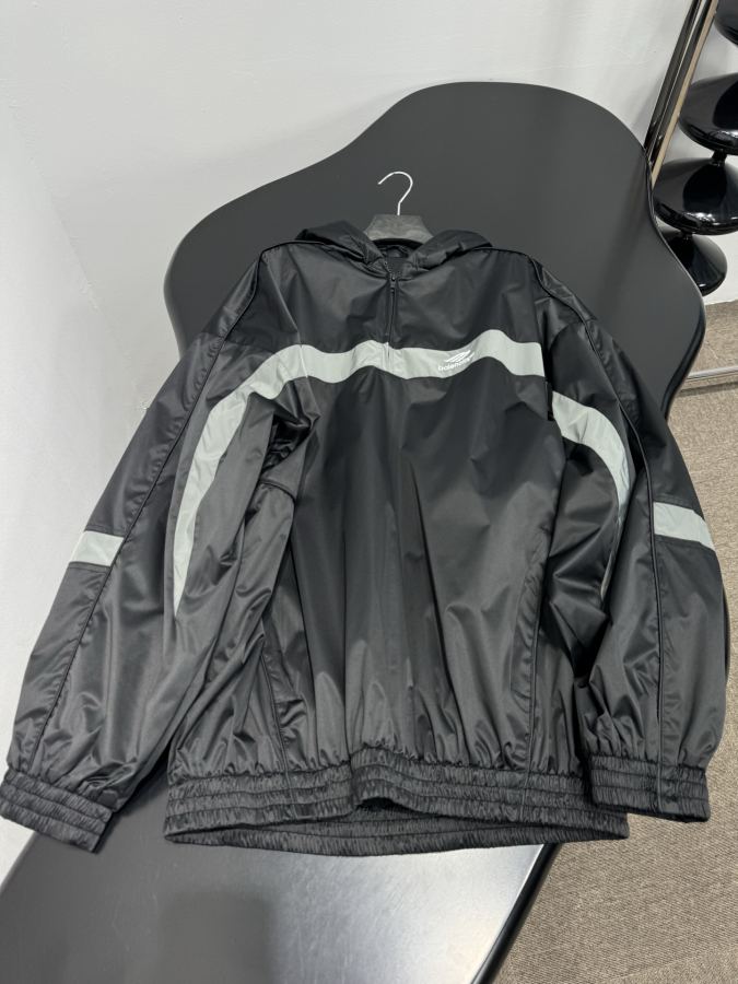 BALENCIAGA Women 𝐵𝑎𝑙𝑒𝑛𝑐𝑖𝑎𝑔*New Arrival3В SPORTS ICON SKI TRACKSUIT HOODI — Premium Replica — photo 4