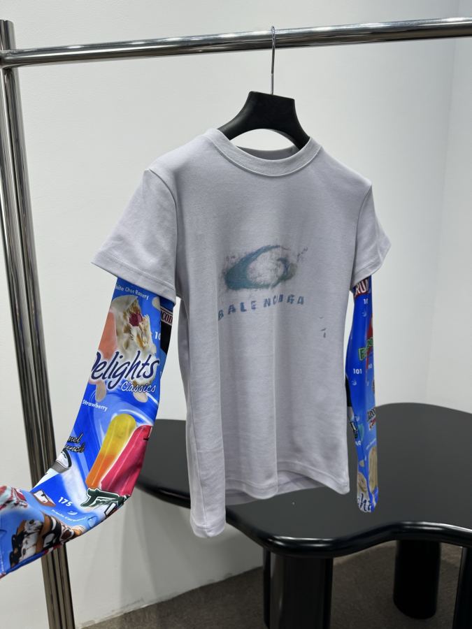 BALENCIAGA kvinner 𝐵𝑎𝑙𝑒𝑛𝑐𝑖𝑎𝑔*New Arrival WASHED CAYON LOOP T — photo 2