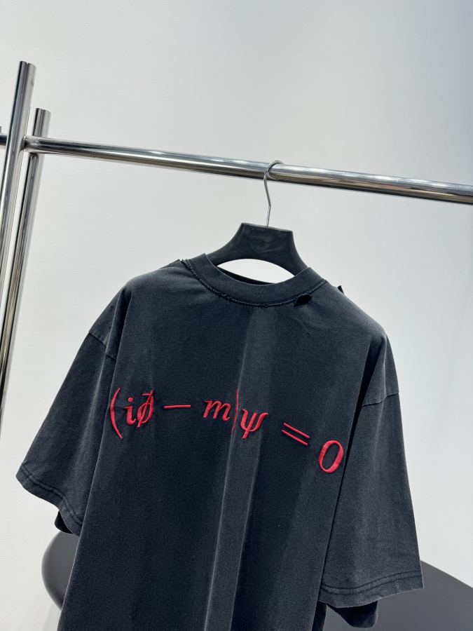 BALENCIAGA Women 𝐵𝑎𝑙𝑒𝑛𝑐𝑖𝑎𝑔*New Arrival DIRAC EQUATION T — Premium Replica — photo 2