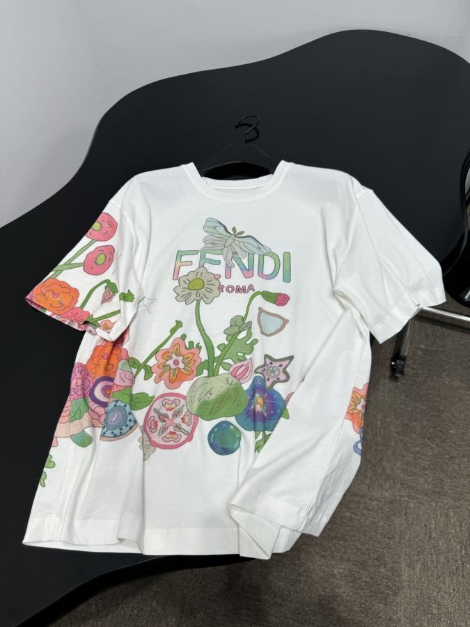 Fendi Women 𝐹𝑒𝑛𝑑* x Aya Takano Series T — Premium Replica — photo 7