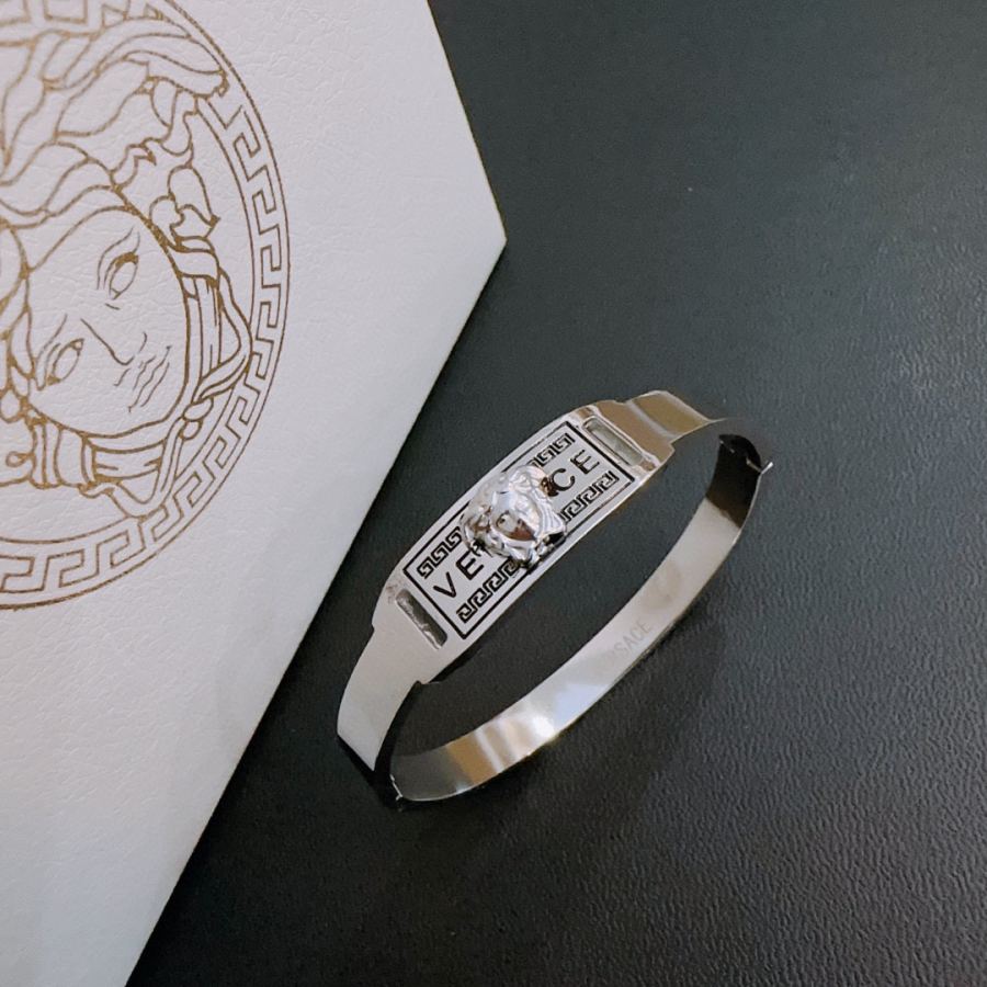 Versace Jewelry Bracelet à logo Dumeisa — photo 5