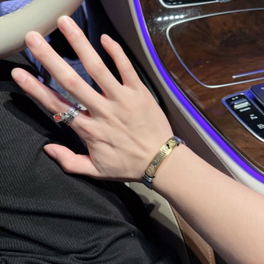 Versace Jewelry Dumeisa logo armband — photo 3