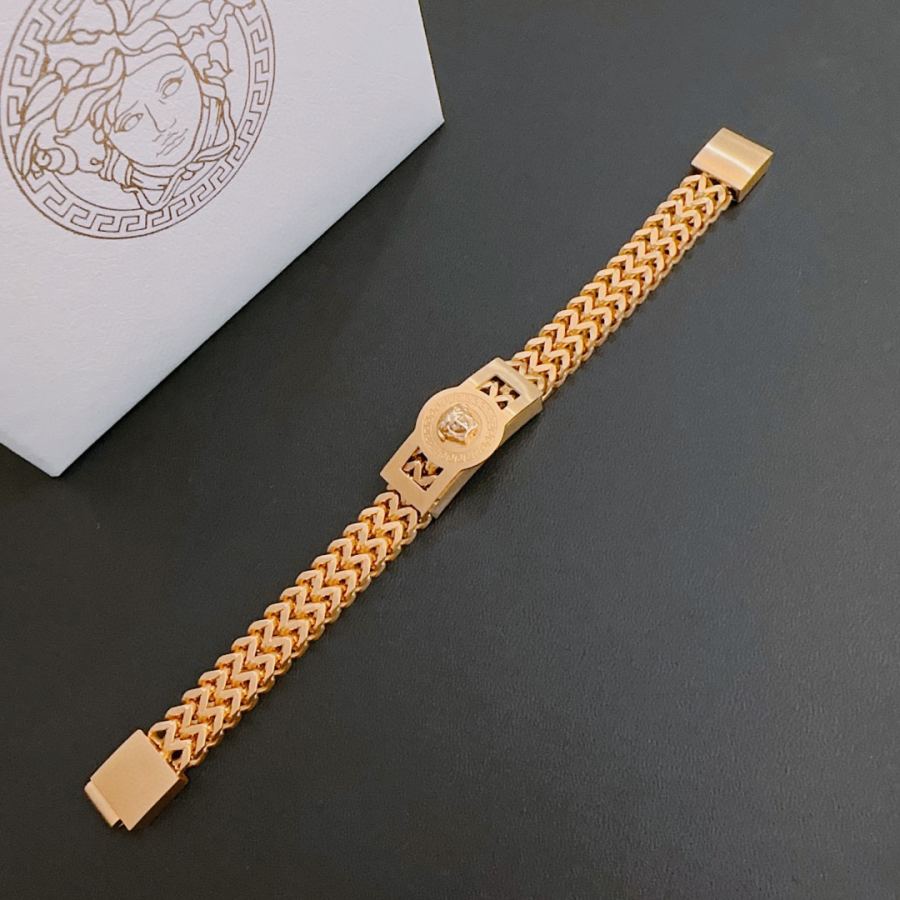 Versace Jewelry Dumeisa logo bracelet, exquisitely crafted with diamonds — 1:1 Replica For Sale — photo 8