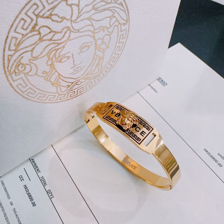 Versace Jewelry Dumeisa logo bracelet, diamond inlaid, exquisite craftsmanship — 1:1 Replica — photo 5