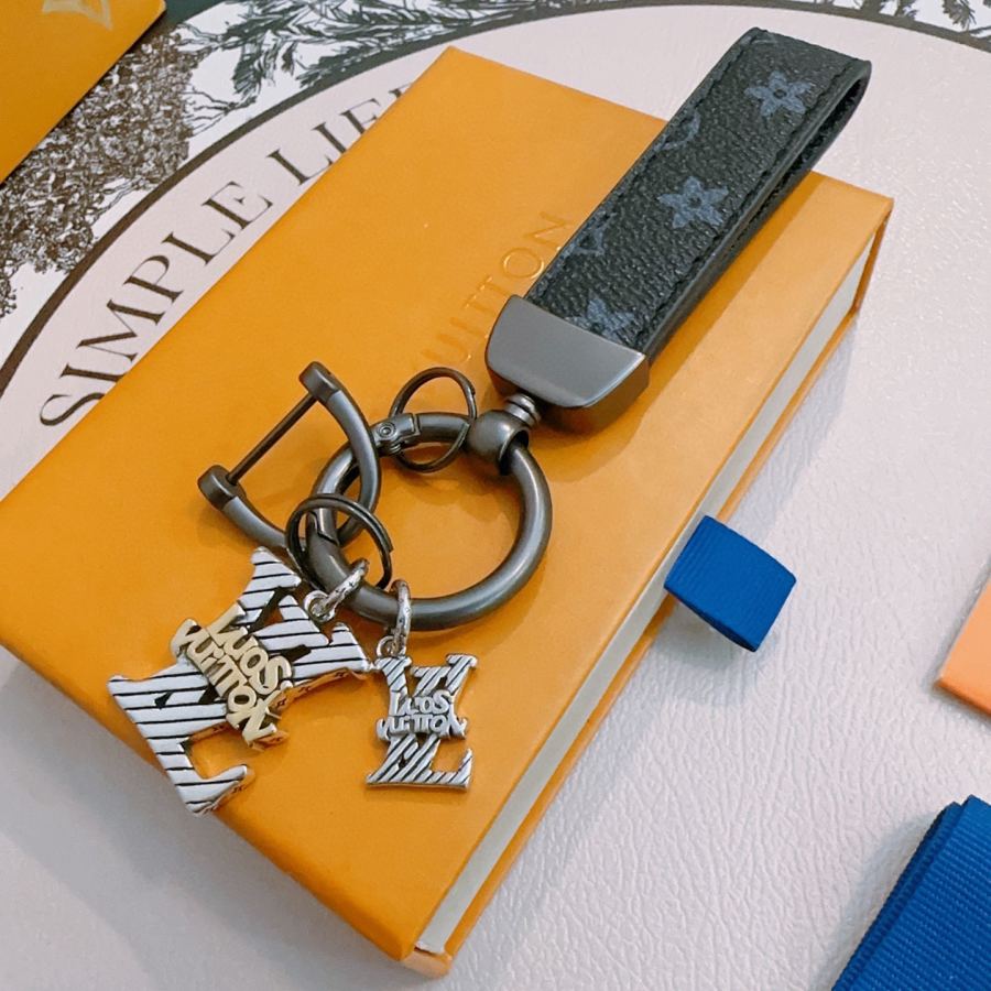 Louis Vuitton Jewelry New Release LV Keychain lv New Charm Anger Forest Keychain — AAA Quality Replica — photo 4