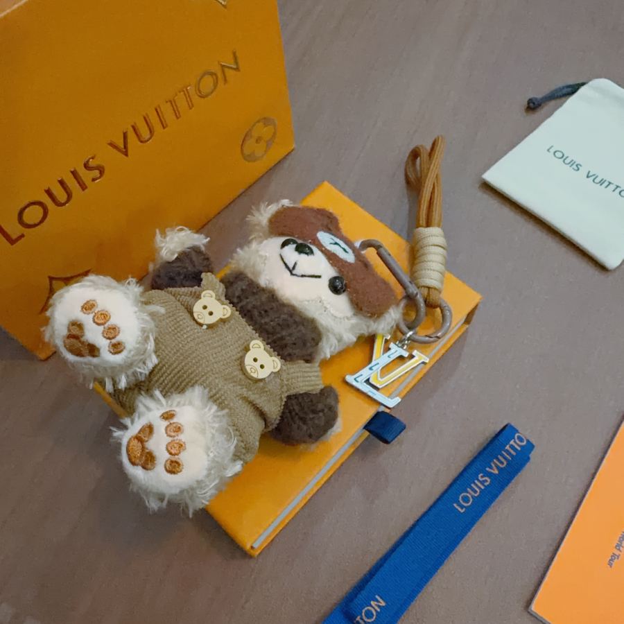 Louis Vuitton Jewelry New Release LV Keychain lv New Charm Anger Forest Keychain — AAA Quality Replica — photo 2