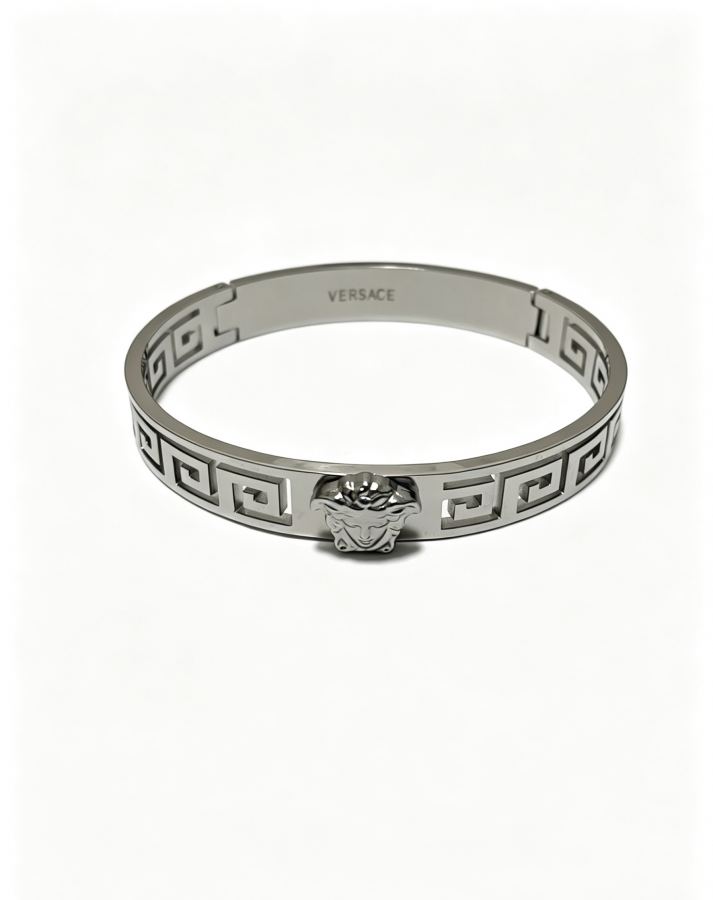 Versace Jewelry Dumeisa logo bracelet, diamond inlaid, exquisite craftsmanship — Premium Replica — photo 3