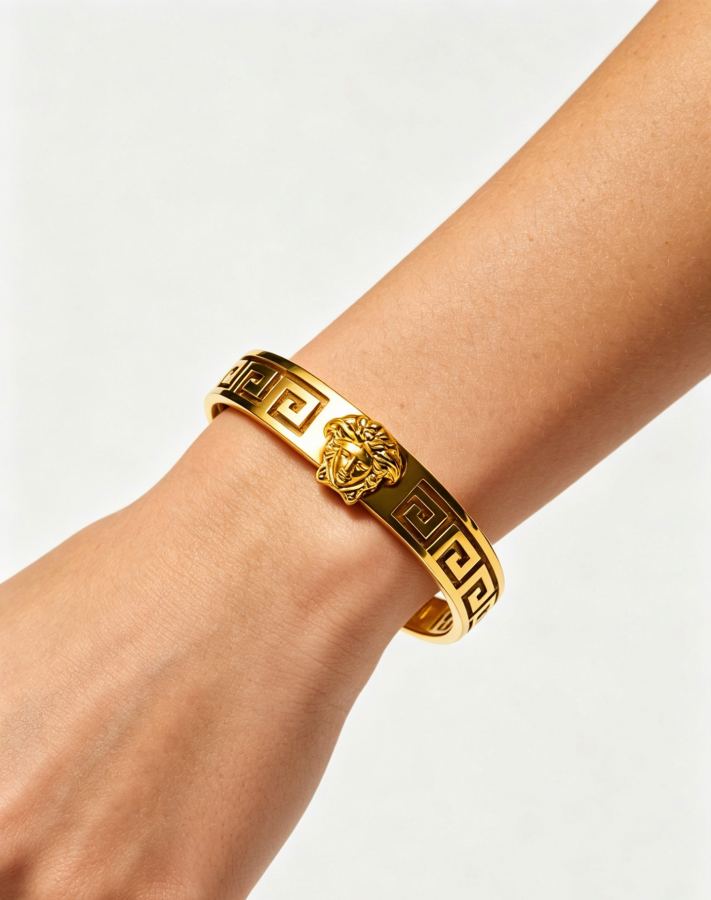 Versace Jewelry Dumeisa logo bracelet, diamond inlaid, exquisite craftsmanship — AAA Quality Replica — photo 9