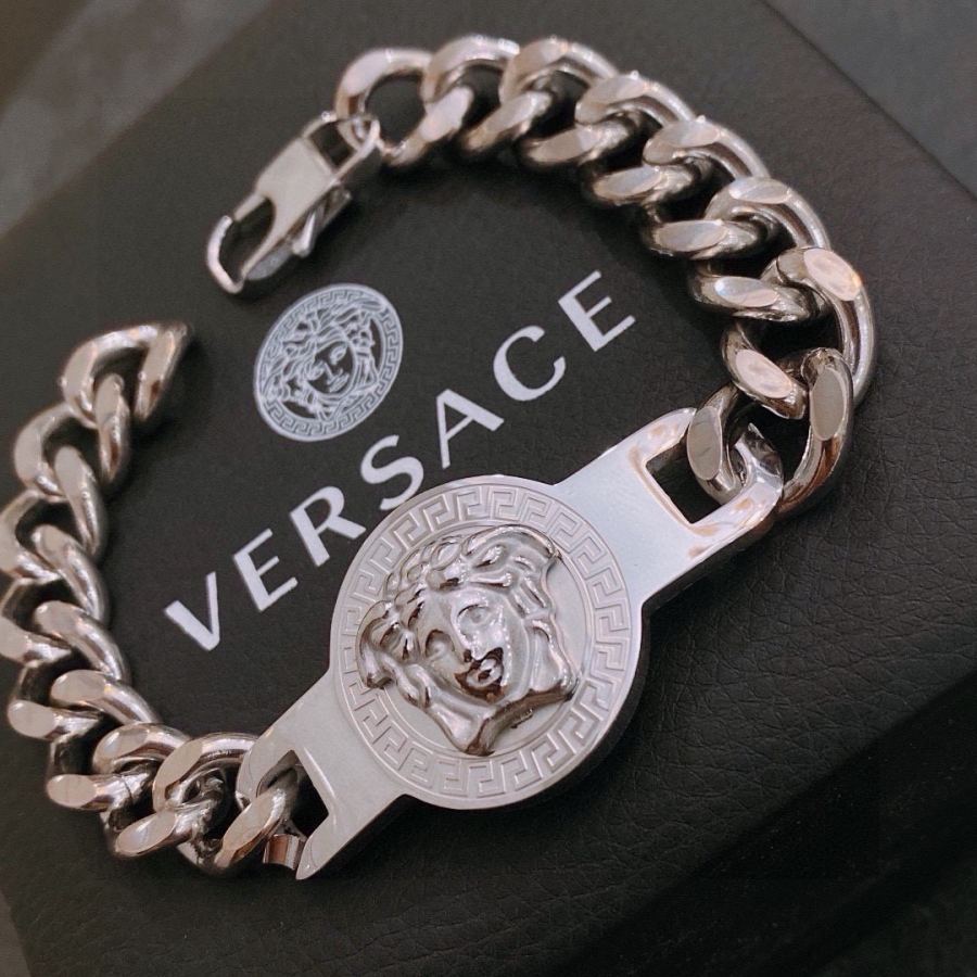 Versace Jewelry Dumeisa logo bracelet, diamond inlaid, exquisite craftsmanship — 1:1 Replica For Sale — photo 3