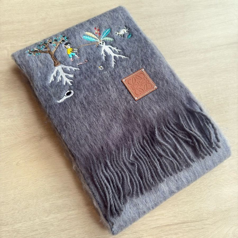 Loewe scarf Loewe Suna Fujita 185*23cm 63% 35% 2% — 1:1 Replica — photo 3