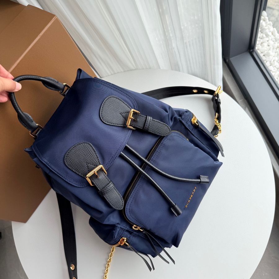 Burberry bag The B medium-sized military backpack, rainproof nylon, topstitched leather trim, 22 — AAA Quality Replica — photo 4