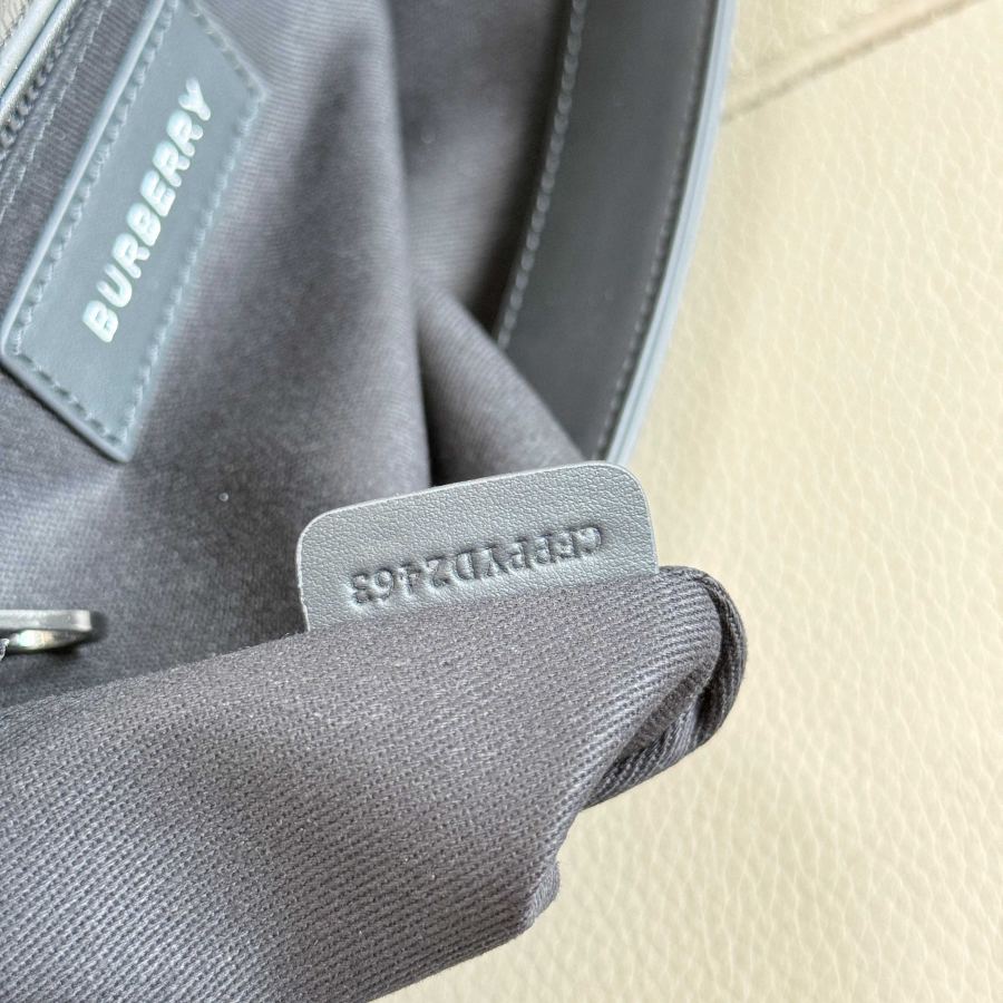 Burberry Tasche B Neu 30% 29x20x8,5 — photo 8