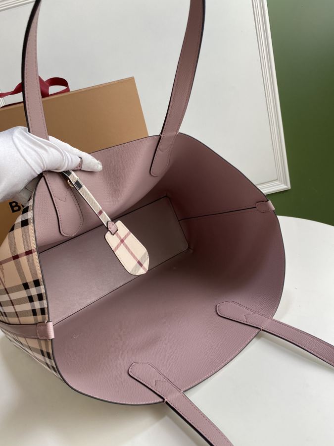 Burberry bag B's double-sided shopping bag, ample interior space, dust bag included. Size: upper — AAA Quality Replica — photo 7