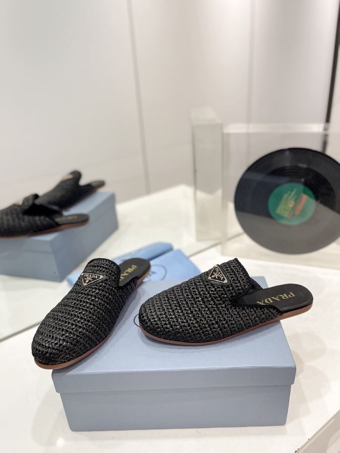 Prada women's shoes Factory price Prada New woven shoes and straw woven shoes! — 1:1 Replica — photo 7