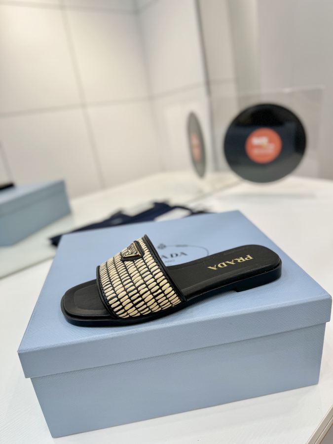 Prada women's shoes Factory price "Prada woven slippers" — 1:1 Replica — photo 4
