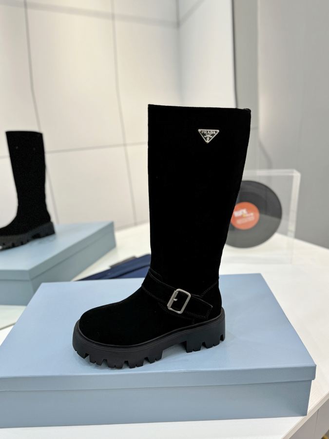 Prada women's shoes Factory price PRADA long boots — 1:1 Replica — photo 4