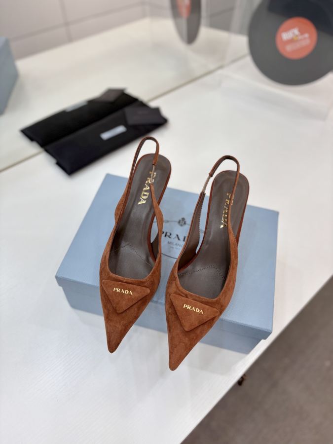 Prada women's shoes Factory price 《PRADA》 — 1:1 Replica For Sale — photo 3