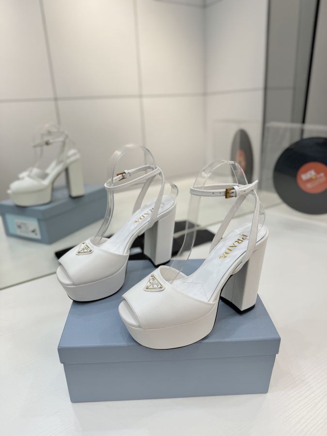 Prada women's shoes Factory price "Prada Water Table" — Premium Replica — photo 2