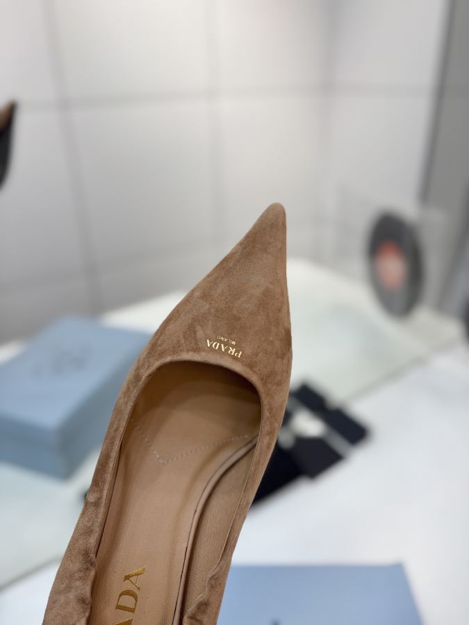 Prada women's shoes Factory price PRADA pointed toe high heels, — 1:1 Replica — photo 5