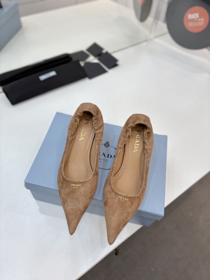 Prada women's shoes Factory price PRADA pointed toe high heels, — 1:1 Replica — photo 3