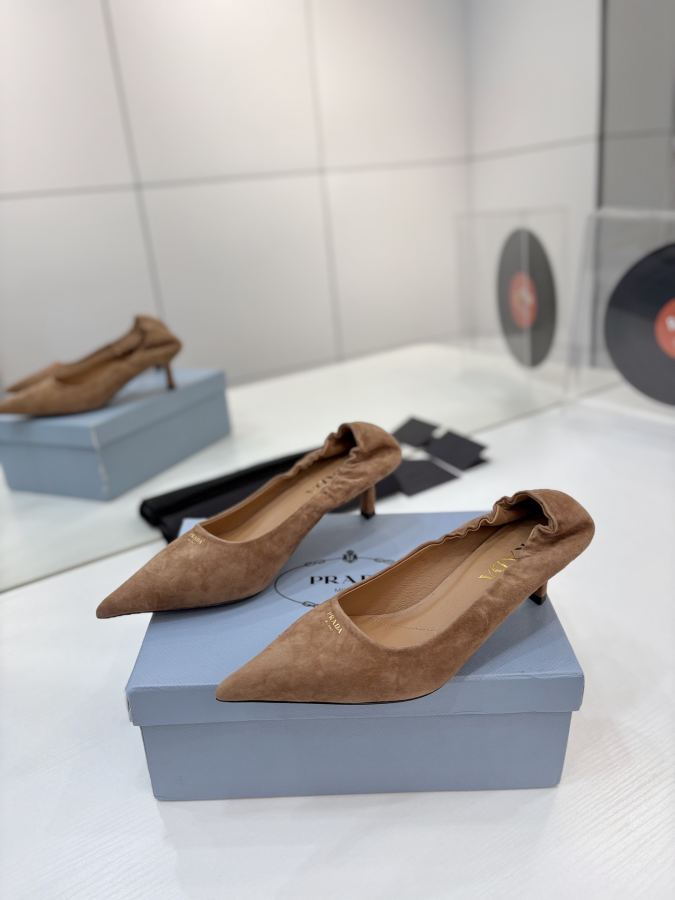Prada women's shoes Factory price PRADA pointed toe high heels, — 1:1 Replica — photo 2