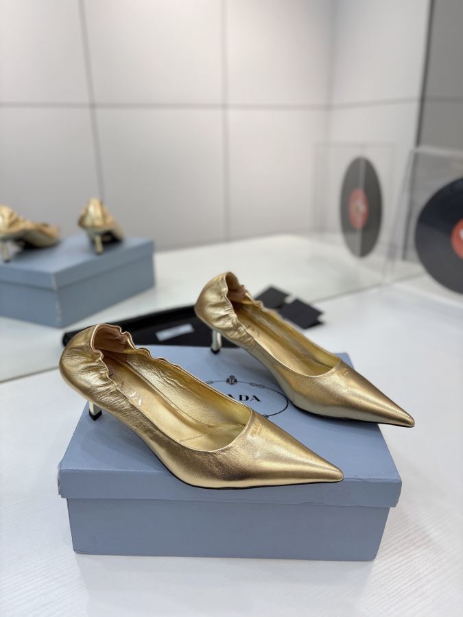 Prada women's shoes Factory price PRADA pointed toe high heels, — Premium Replica