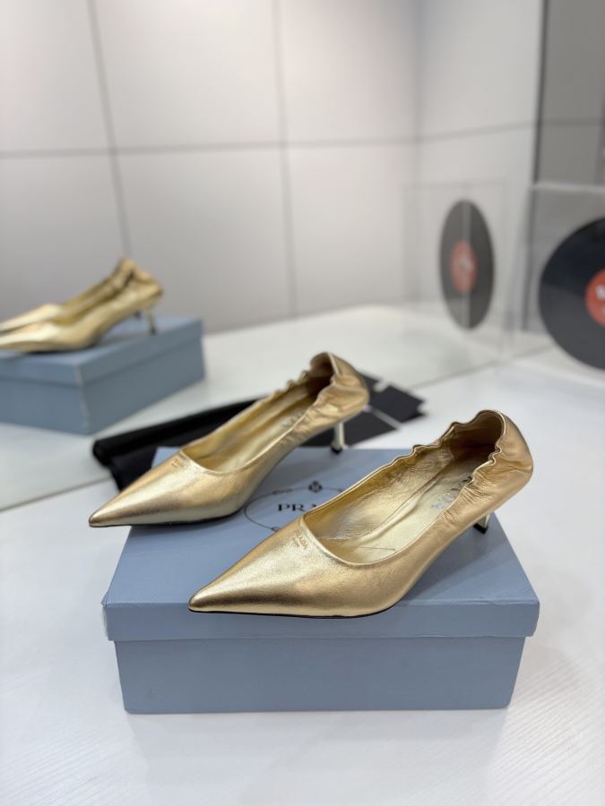 Prada women's shoes Factory price PRADA pointed toe high heels, — Premium Replica — photo 2