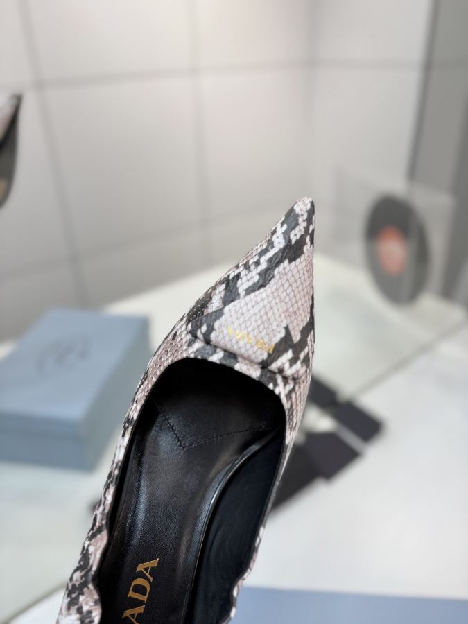 Prada women's shoes Factory price PRADA pointed toe high heels, — AAA Quality Replica — photo 5