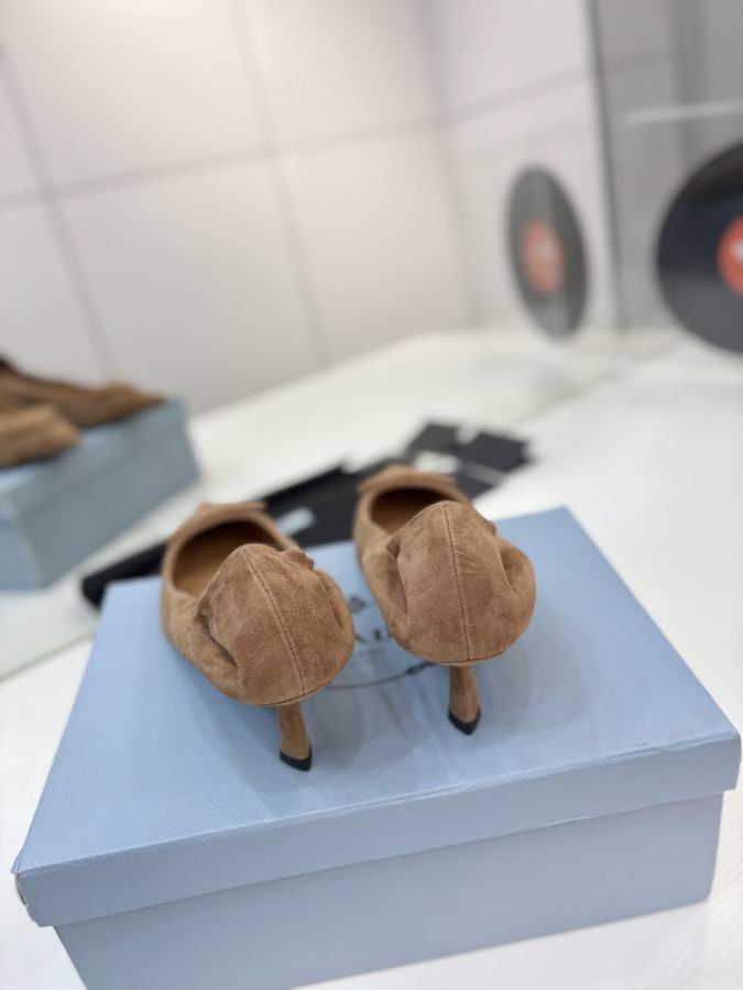 Prada women's shoes Factory price PRADA pointed toe high heels, — 1:1 Replica For Sale — photo 8