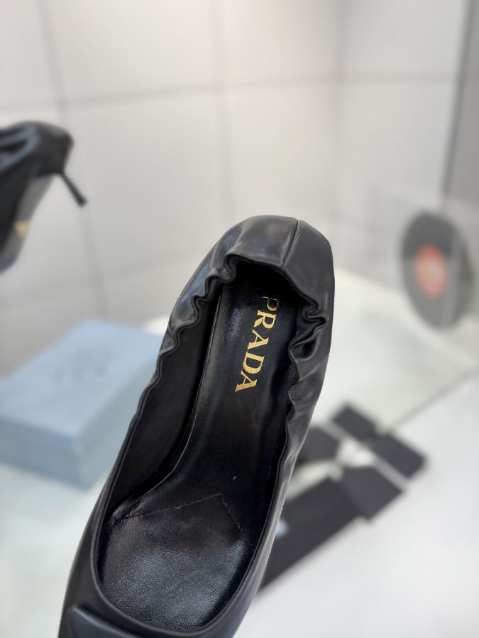 Prada women's shoes Factory price PRADA pointed toe high heels, — 1:1 Replica — photo 6