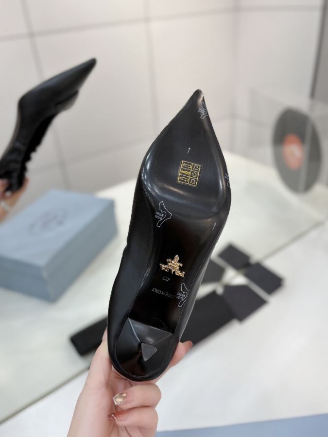Prada women's shoes Factory price PRADA pointed toe high heels, — 1:1 Replica — photo 9