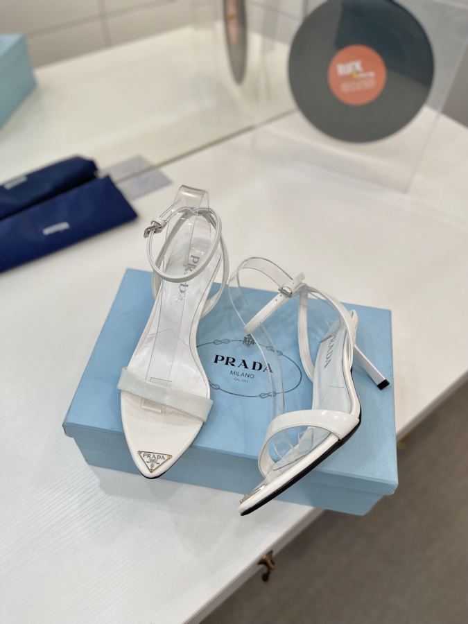 Prada women's shoes Factory price "Pointed metal buckle" — 1:1 Replica — photo 7