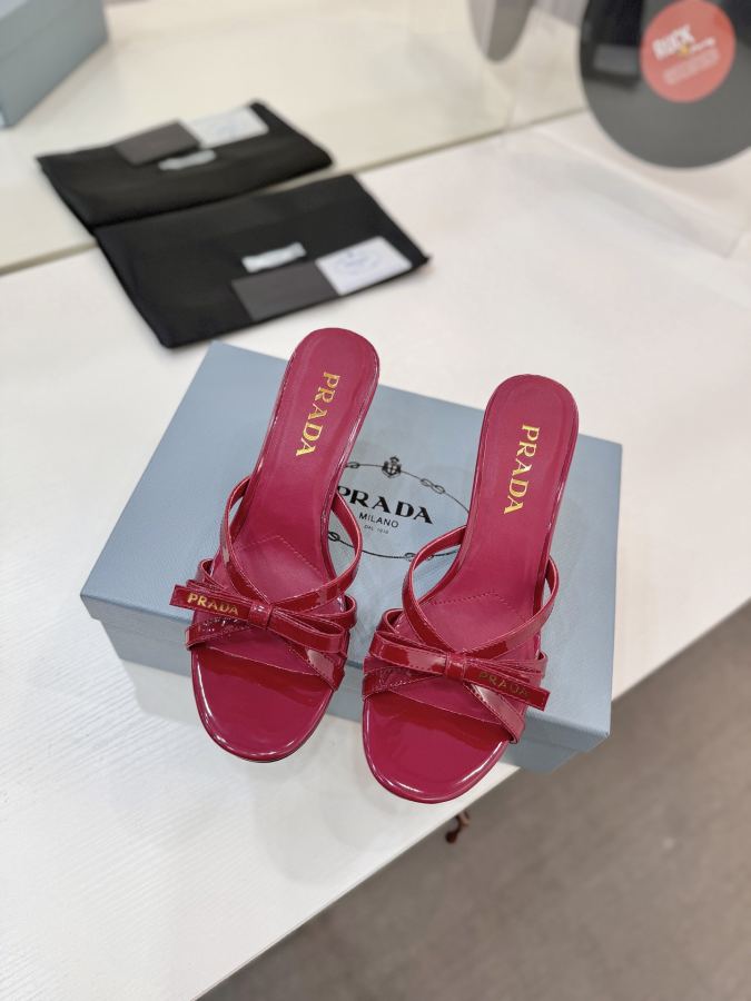 Prada women's shoes Factory price (patent leather ribbon bow) — 1:1 Replica For Sale — photo 3