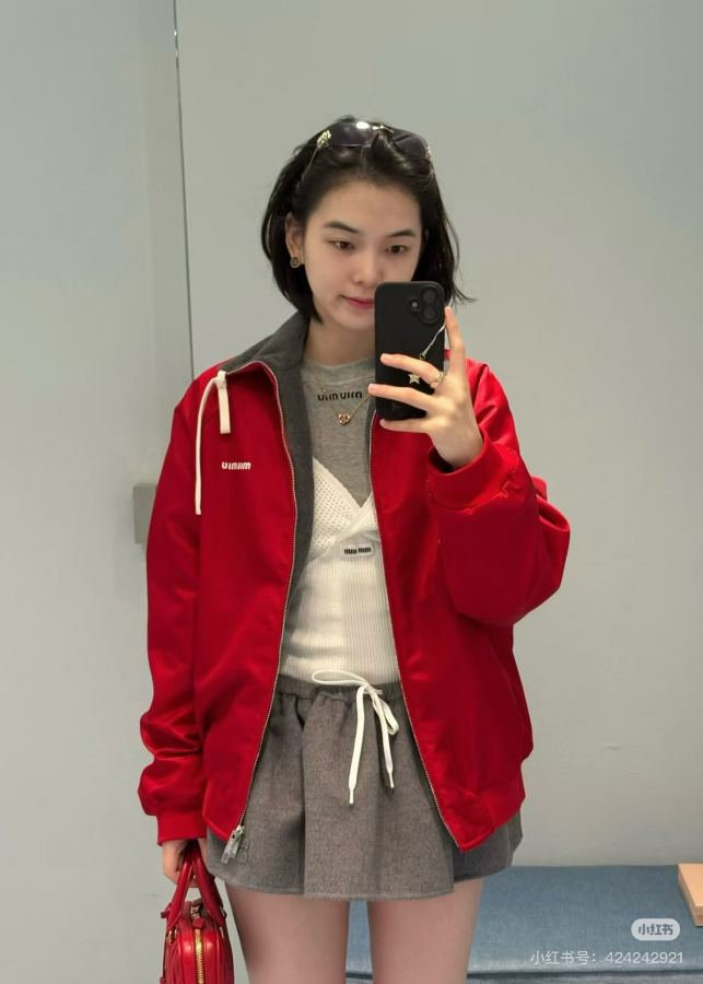 Miumiu Women Miumi*25 Fw New oversize miu hold S/M/L — AAA Quality Replica — photo 7