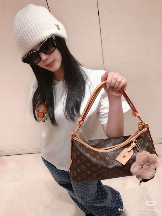 LV Women 𝐋𝐯26new — 1:1 Replica For Sale — photo 7