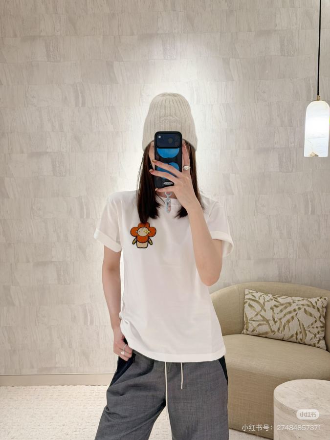 LV Women 𝐋𝐯26new — 1:1 Replica For Sale — photo 3