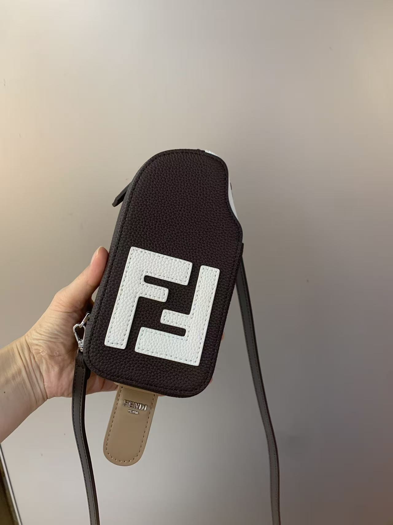 Сумка Fendi FF FENDI Roma 25*5*5см 445� — photo 2