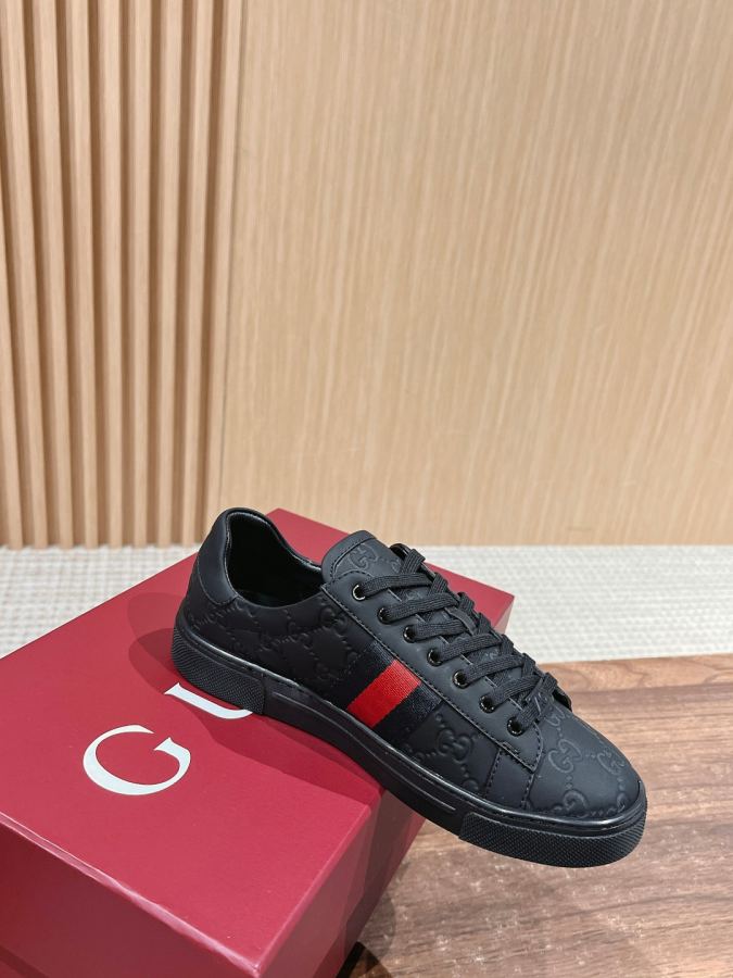 Gucci women's shoes 𝙂𝙪𝙘𝙘𝙞 𝘼𝙘𝙚# Gucci New white shoes, casual sneakers for — 1:1 Replica — photo 3