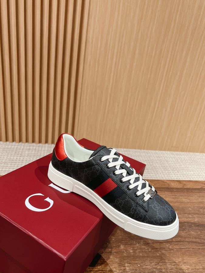 Gucci women's shoes 𝙂𝙪𝙘𝙘𝙞 𝘼𝙘𝙚# Gucci New white shoes, casual sneakers for — Premium Replica — photo 3