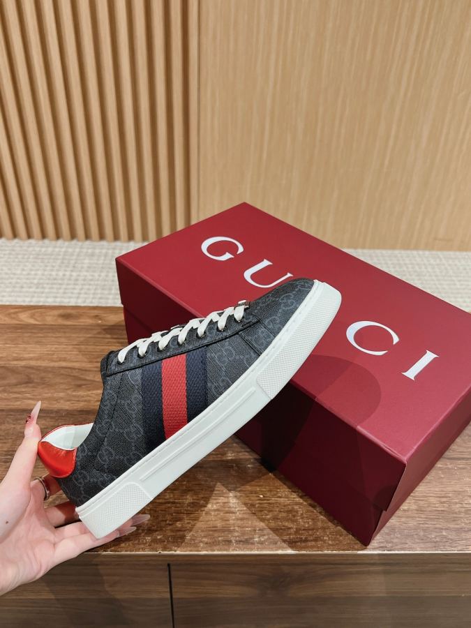 Gucci women's shoes 𝙂𝙪𝙘𝙘𝙞 𝘼𝙘𝙚# Gucci New white shoes, casual sneakers for — Premium Replica — photo 5