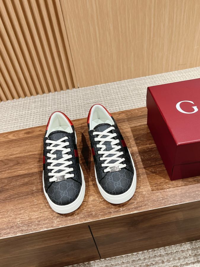 Gucci women's shoes 𝙂𝙪𝙘𝙘𝙞 𝘼𝙘𝙚# Gucci New white shoes, casual sneakers for — Premium Replica