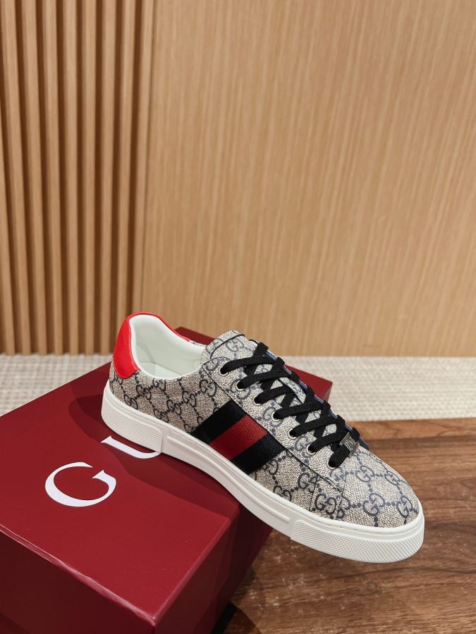 Gucci women's shoes 𝙂𝙪𝙘𝙘𝙞 𝘼𝙘𝙚# Gucci New white shoes, casual sneakers for — AAA Quality Replica — photo 3
