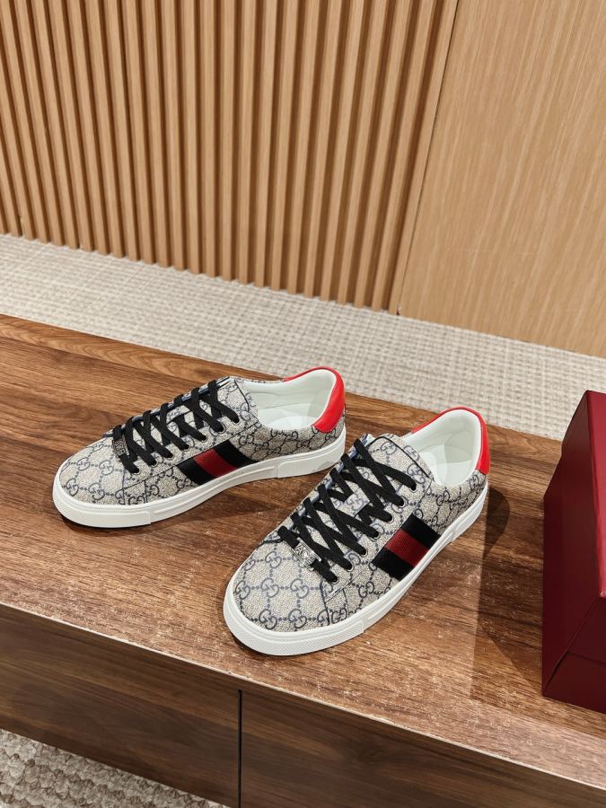 Gucci women's shoes 𝙂𝙪𝙘𝙘𝙞 𝘼𝙘𝙚# Gucci New white shoes, casual sneakers for — AAA Quality Replica — photo 2