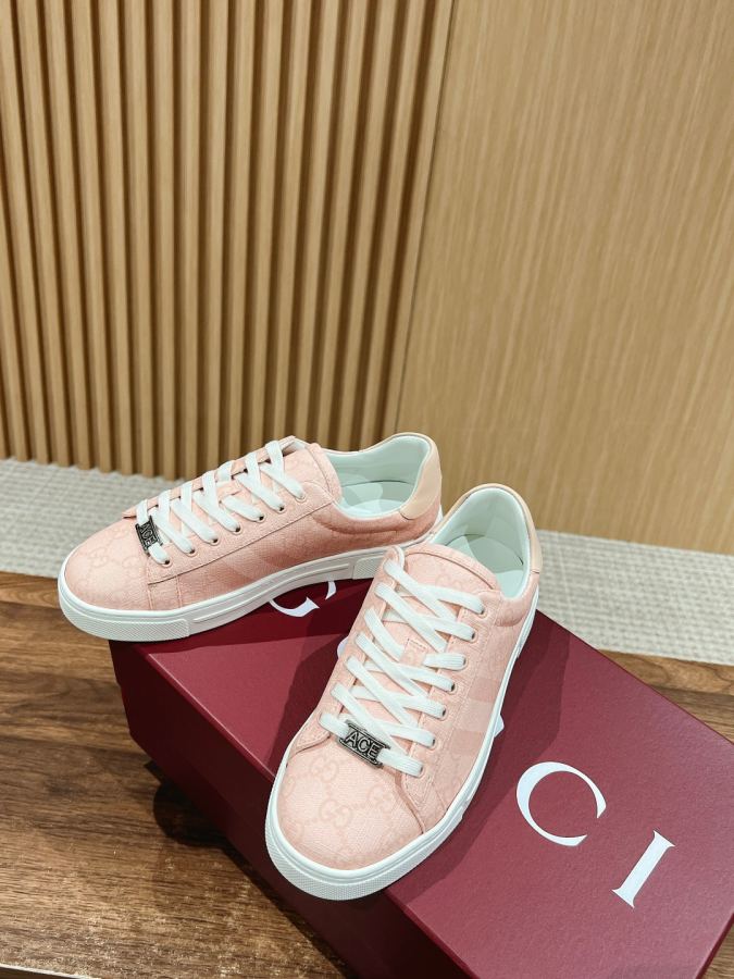 Gucci women's shoes 𝙂𝙪𝙘𝙘𝙞 𝘼𝙘𝙚# Gucci New white shoes, casual sneakers for — Premium Replica — photo 4