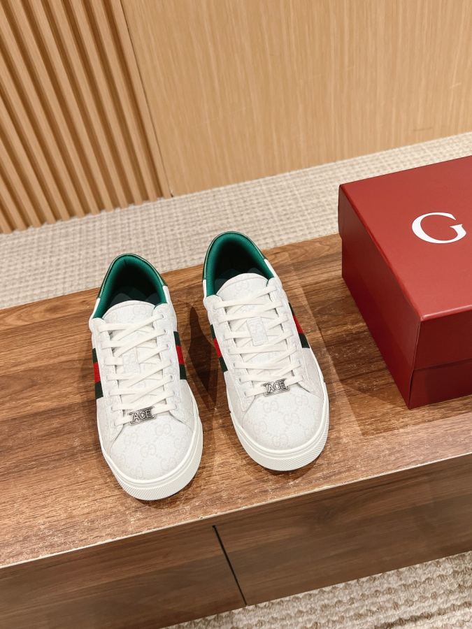 Gucci women's shoes 𝙂𝙪𝙘𝙘𝙞 𝘼𝙘𝙚# Gucci New white shoes, casual sneakers for — 1:1 Replica