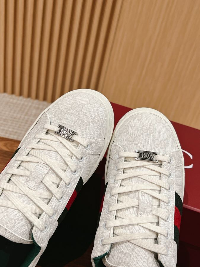 Gucci women's shoes 𝙂𝙪𝙘𝙘𝙞 𝘼𝙘𝙚# Gucci New white shoes, casual sneakers for — 1:1 Replica — photo 6