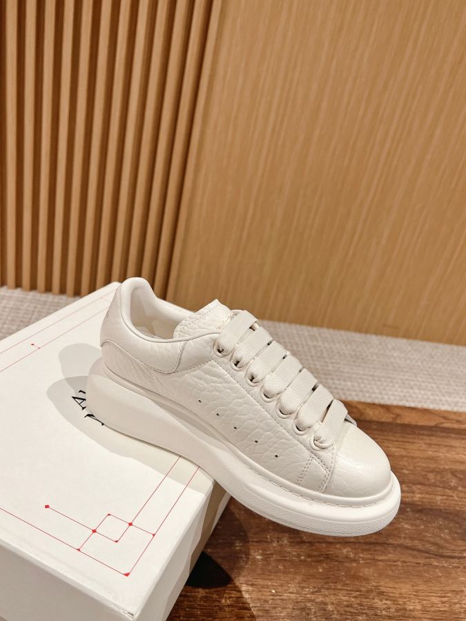 Alexander Mc Queen Women's Shoes Male +10 𝐀𝐥𝐞𝐱𝐚𝐧𝐝𝐞𝐫 𝐌𝐜𝐐𝐮𝐞𝐞𝐧# — 1:1 Replica For Sale — photo 3