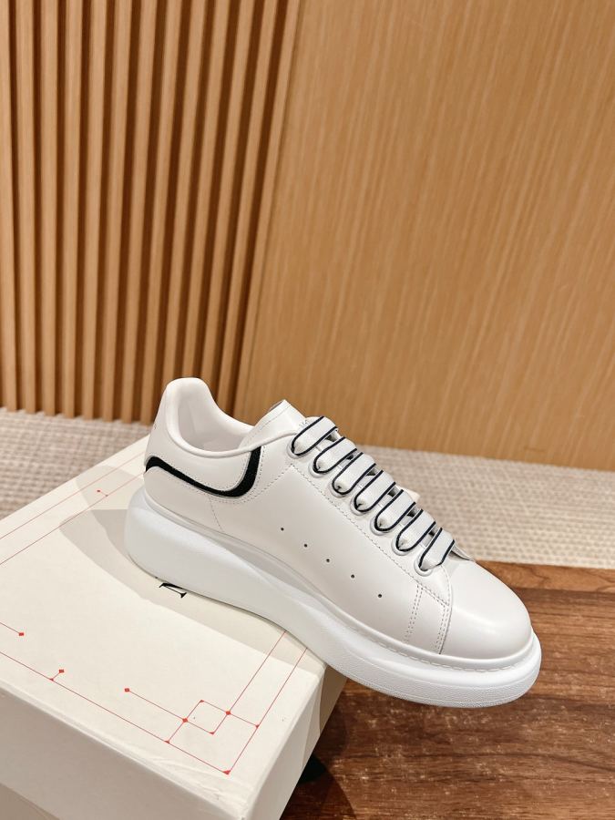 Alexander Mc Queen Women's Shoes Male +10【White leather tail dark blue cloth】𝐀𝐥𝐞𝐱𝐚 — 1:1 Replica — photo 3