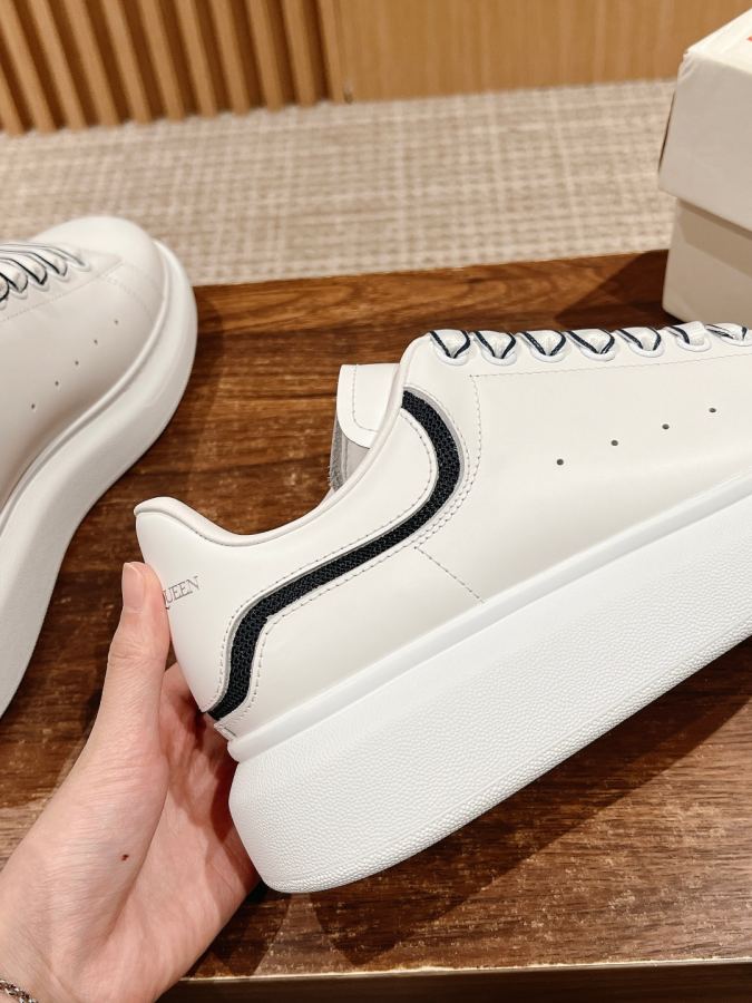 Alexander Mc Queen Women's Shoes Male +10【White leather tail dark blue cloth】𝐀𝐥𝐞𝐱𝐚 — 1:1 Replica — photo 8