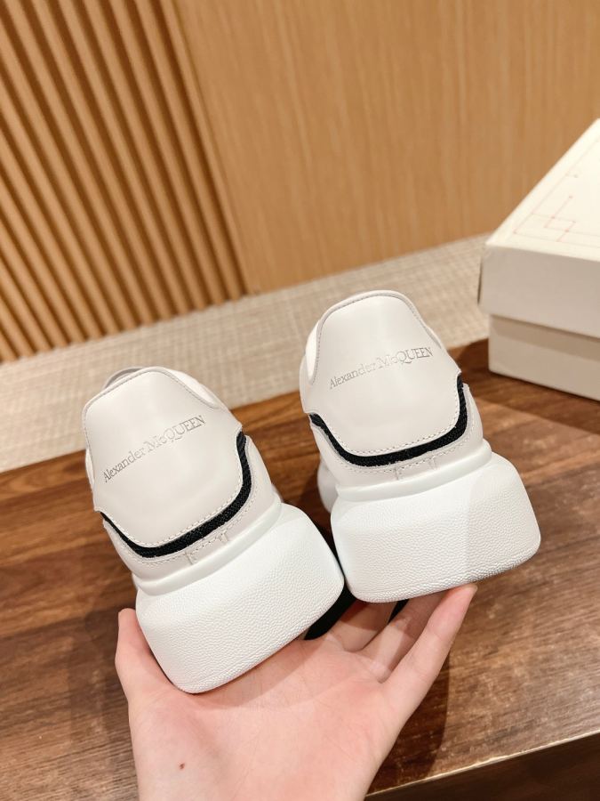 Alexander Mc Queen Women's Shoes Male +10【White leather tail dark blue cloth】𝐀𝐥𝐞𝐱𝐚 — 1:1 Replica — photo 9